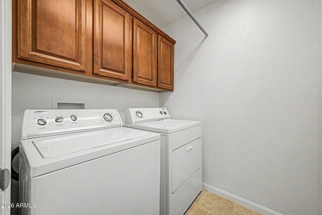 Building Photo - 5134 N 78th Pl