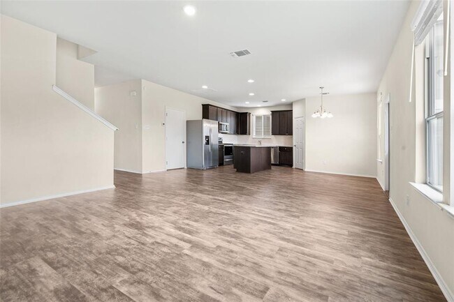 Building Photo - 457 Bedford Falls Ln