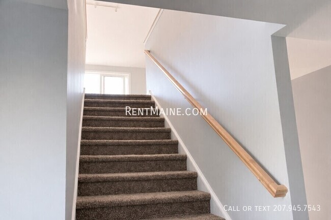 Building Photo - 221 Water St