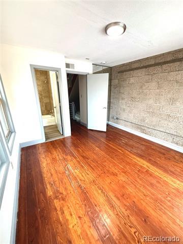 Building Photo - 1123 21st St