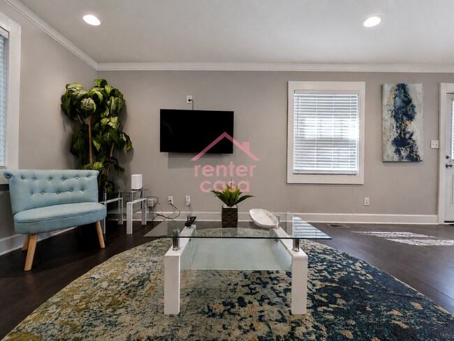 Building Photo - The Bouldercliff Way | Stylish & Convenient Atlanta Room: All-Inclusive Living!