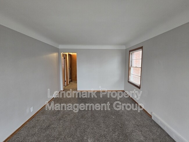 Building Photo - 18947 Runyon St