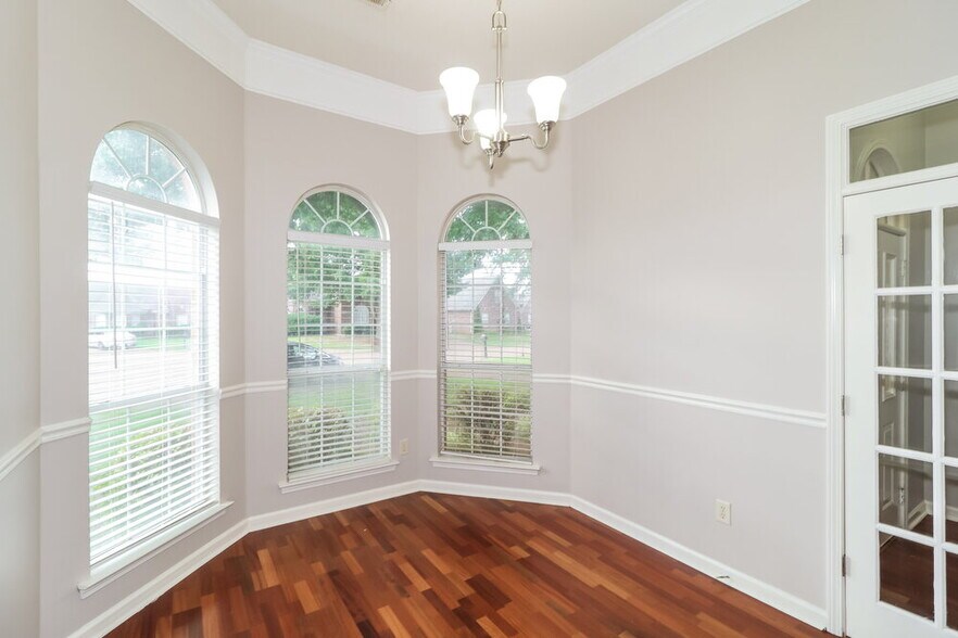 Building Photo - 1058 Green Fern Cove