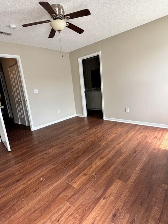 Building Photo - 2BD/2BA CONDO- THE MERIDIAN