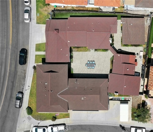 Building Photo - 405 Avenida Victoria