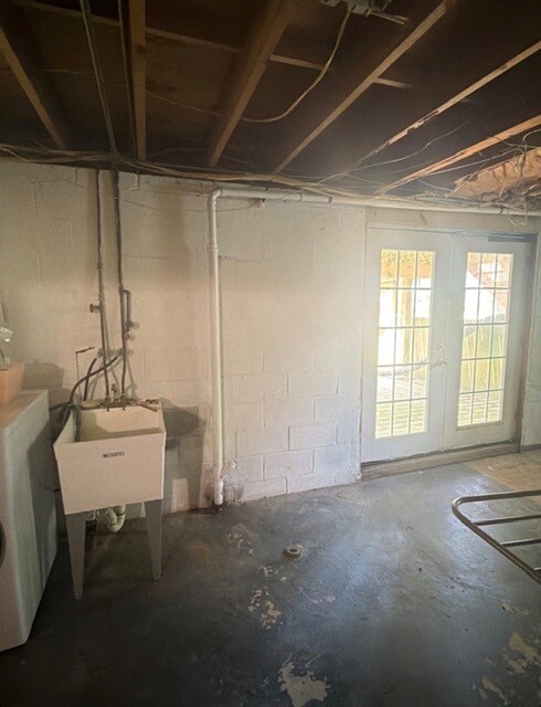 Building Photo - 238 Pond Dr