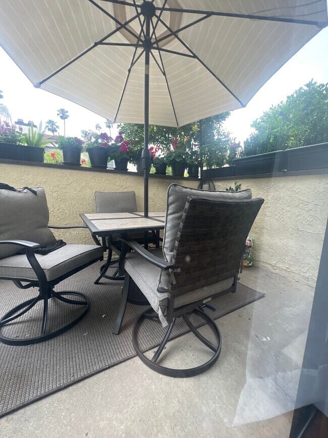 Building Photo - 19355 Sherman Way