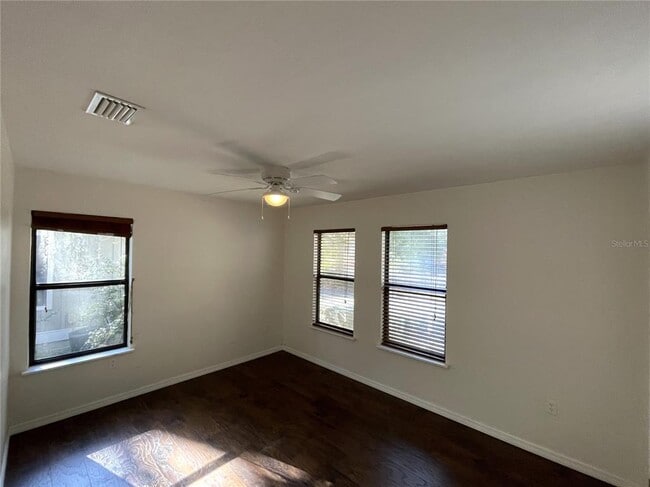 Building Photo - 4531 SW 83 Dr