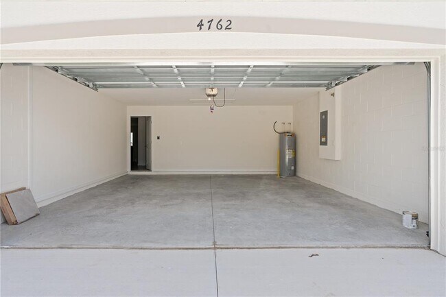 Building Photo - 4762 SW 88th Ln