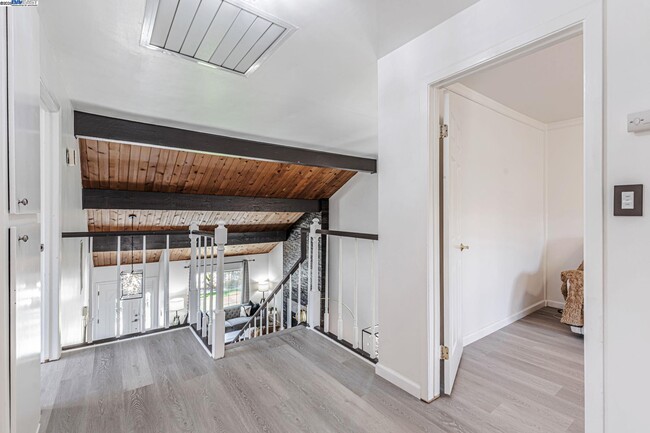 Building Photo - 1835 Cam Estrada