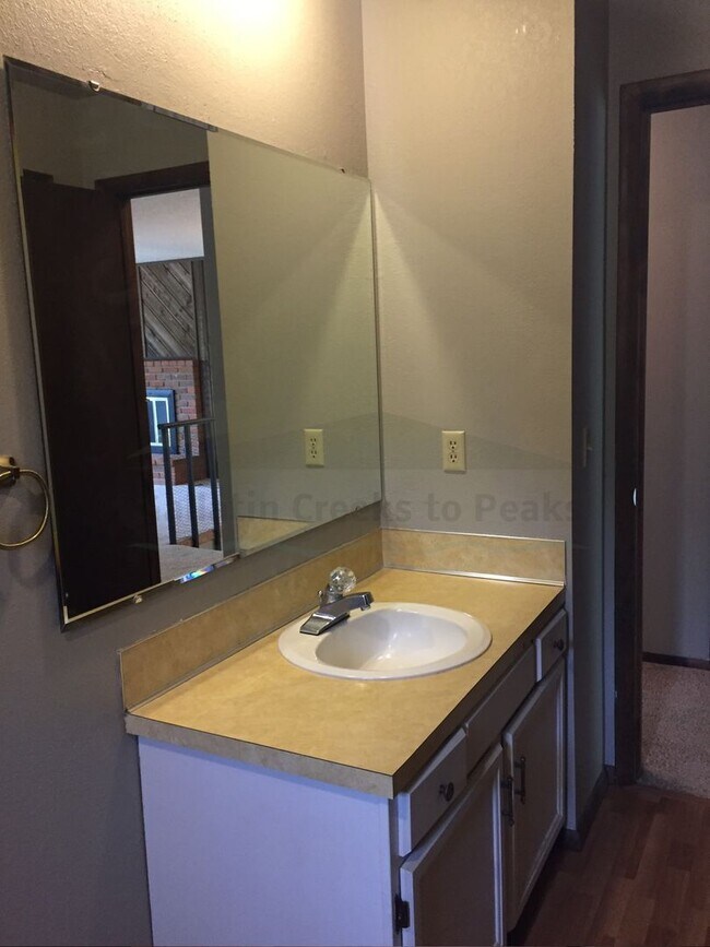 Building Photo - 3BD/2BA Single Family Home