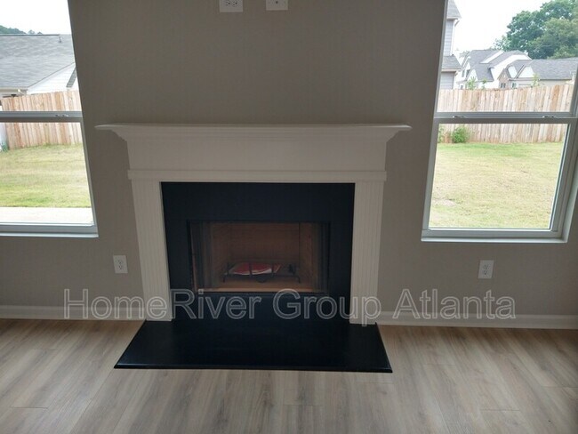 Building Photo - 39 Roundabout Ln