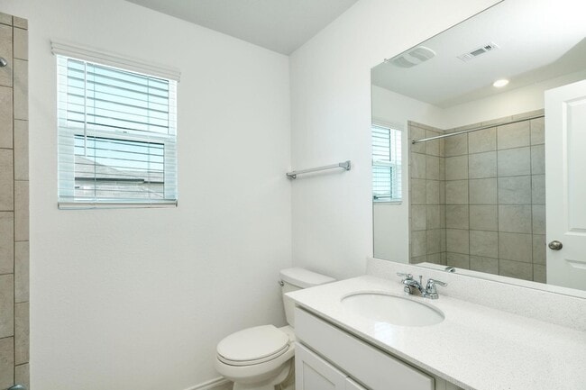 Building Photo - 101 Allegro Dr