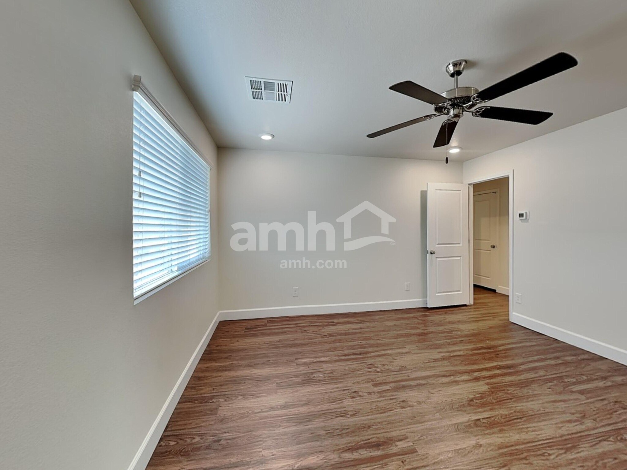 Building Photo - 1806 Viaggio Ave
