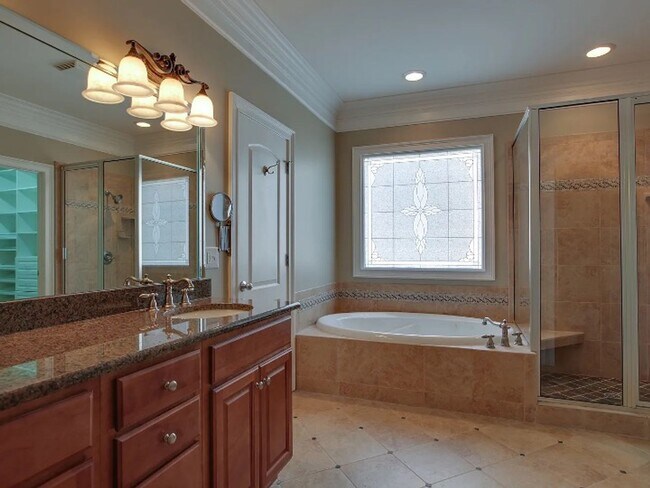 Building Photo - Coming soon! One level living in Franklin-Willow Springs