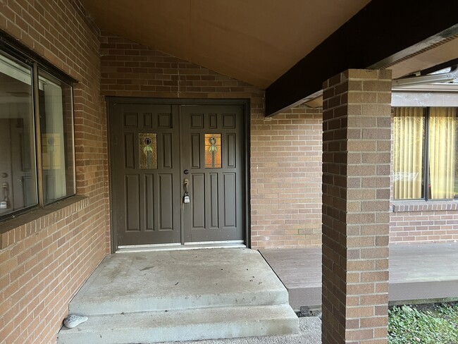 Building Photo - 15607 62nd Ave NW