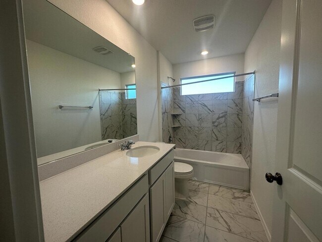 Building Photo - 1018 Ascari Ct