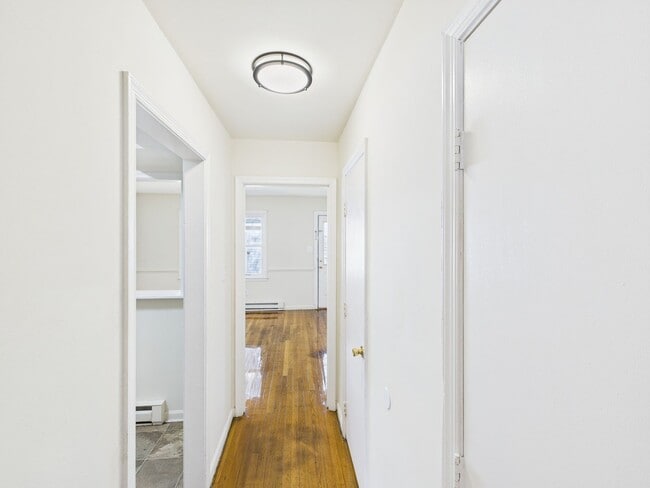 Building Photo - 5500 Stella Rd