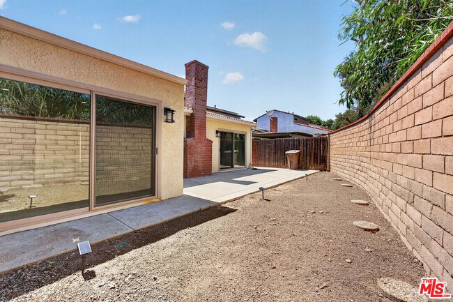Building Photo - 31076 Via San Vicente