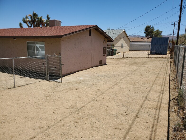 Building Photo - 6434 Linda Lee Dr