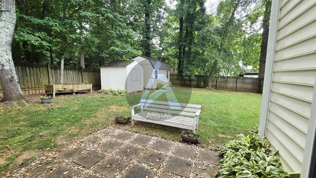 Building Photo - 45 Fallow Ln