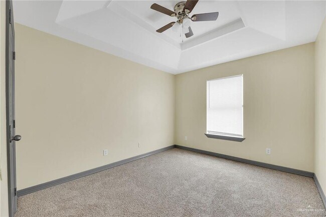 Building Photo - 15 West Dr