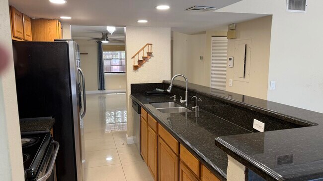 Building Photo - 1114 NW 79th Dr