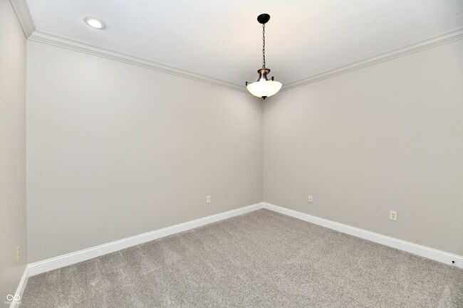 Building Photo - 8555 One W Dr