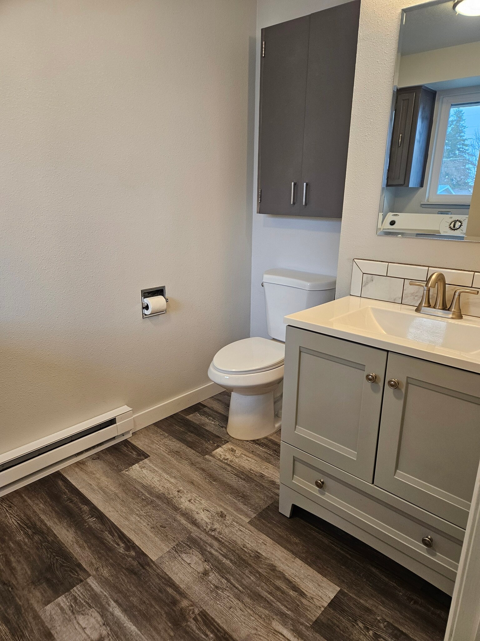 Building Photo - 15822 E Heroy Ave