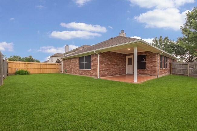 Building Photo - 12130 Piney Bend Dr