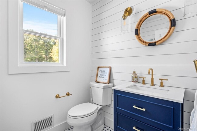 Building Photo - 805 Kayleighs Ct