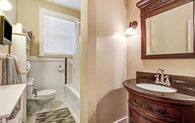 Building Photo - Wales Garden