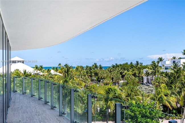 Building Photo - 1 Collins Ave