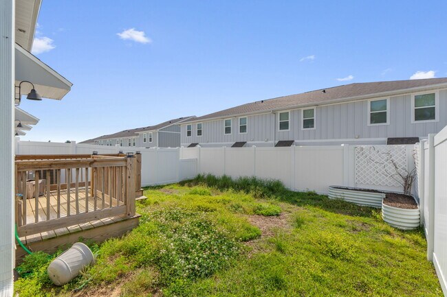 Building Photo - 9483 Nature Crk Cir