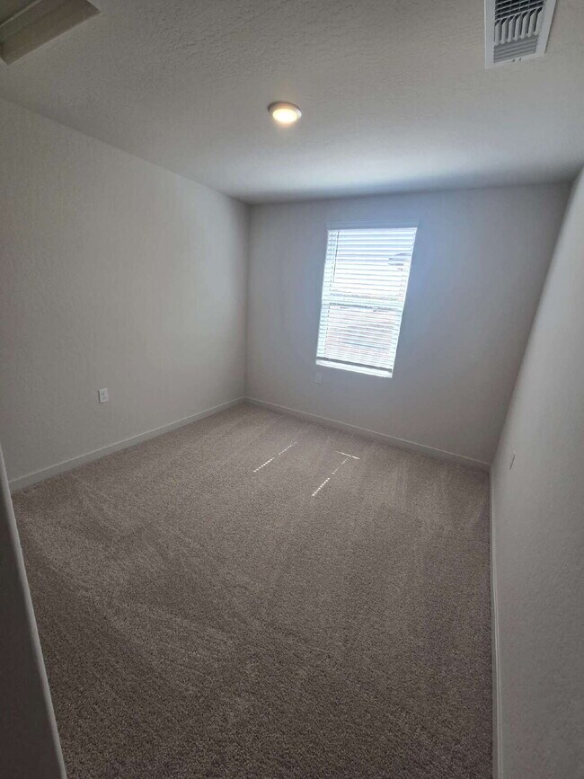Building Photo - LIMITED TIME OFFER- RECEIVE $300 OFF YOUR ...