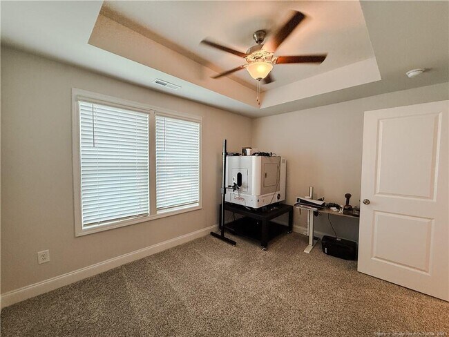 Building Photo - 490 Bedford Dr