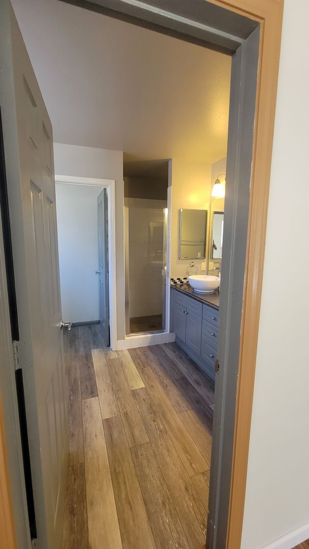 Building Photo - Maui Lani