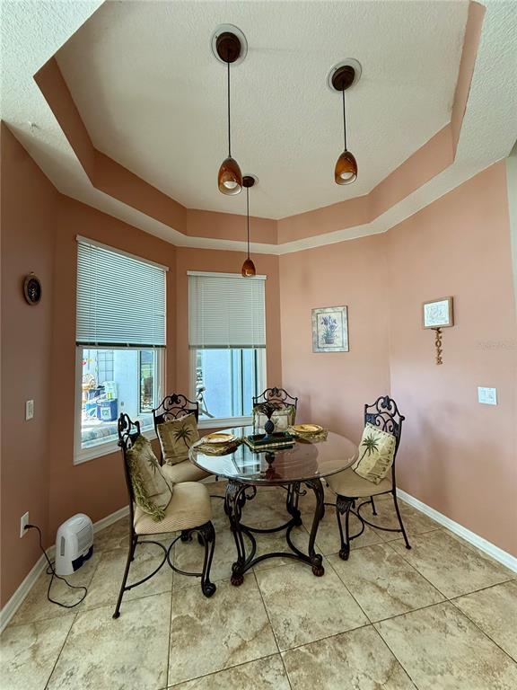 Building Photo - 4 Cherry Ct