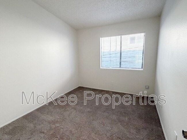 Building Photo - 3028 Juniper St