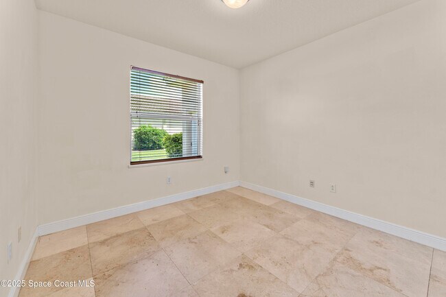 Building Photo - 3631 Thurloe Dr