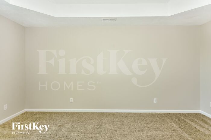 Building Photo - 1161 Castlewood Dr