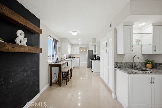 Building Photo - 2256 Kentwood Dr