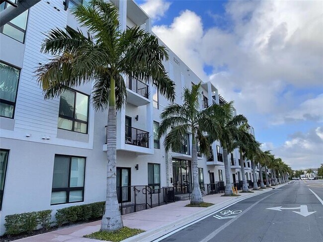 Building Photo - 8201 NW 41st St