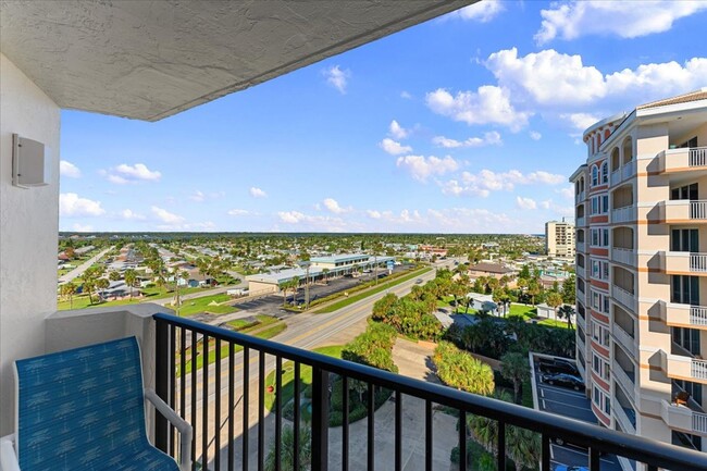 Building Photo - Beautiful 2bed 2bath Condo with stunning O...