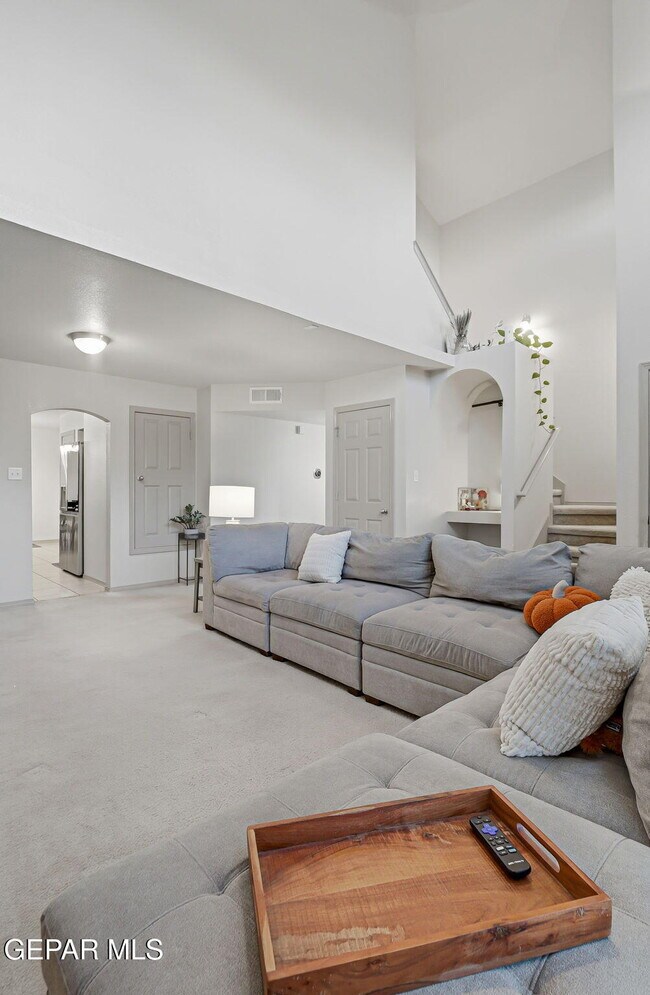 Building Photo - 2329 Honey Dew St