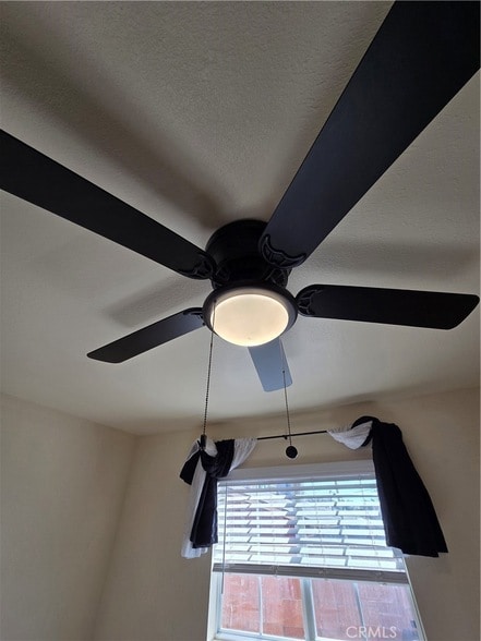 Building Photo - 7888 N Maple Ave