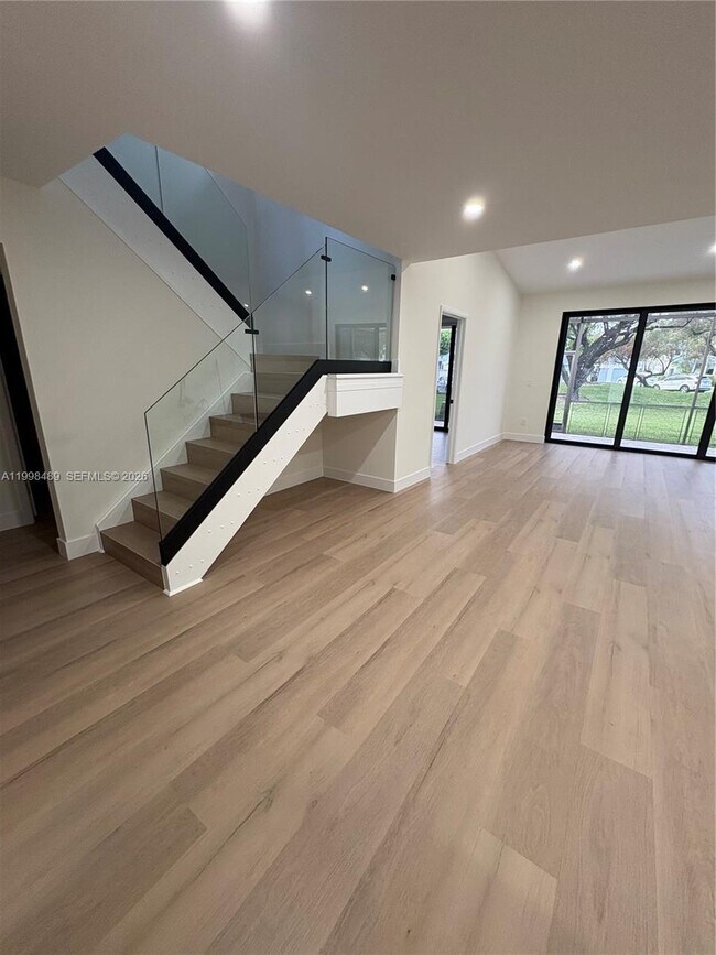 Building Photo - 9881 NW 52nd Terrace