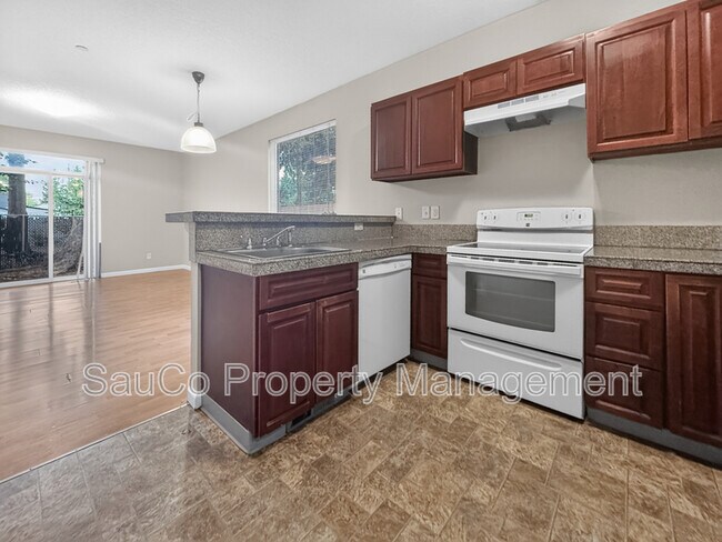 Building Photo - 1109 NE 106th Ave