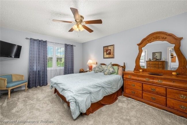 Building Photo - 360 Grove Cir