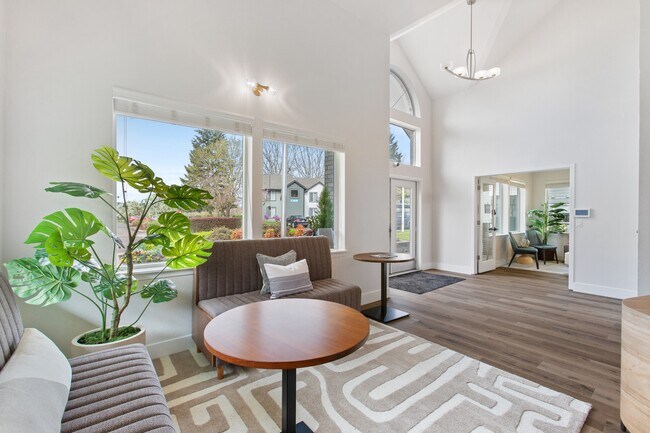 Building Photo - Rowen